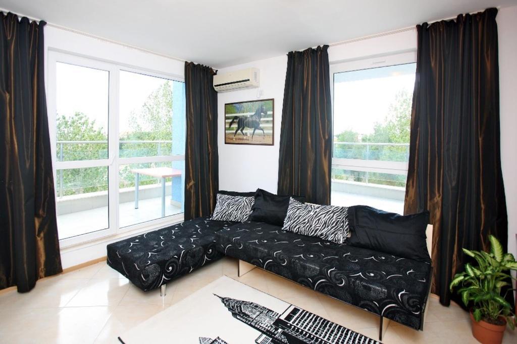Sofia Apartments In Sunny Residence Slântsjev Brjag Rom bilde